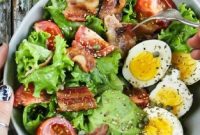 Classic BLT Salad Recipe with Crispy Bacon, Tomato & Lettuce
