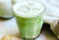 Creamy Vanilla Matcha Latte Recipe for Homemade Cafés