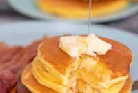 Keto Banana Pancakes: Low-Carb Fluffy Breakfast Recipe