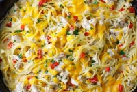 Creamy Chicken Spaghetti Casserole with Cheese and Herbs
