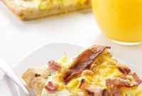 Bacon & Egg Breakfast Pizza Recipe for Brunch or Weekend Mornings