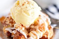 Peach Cobbler with Cinnamon Roll Topping: Gooey, Baked Delight