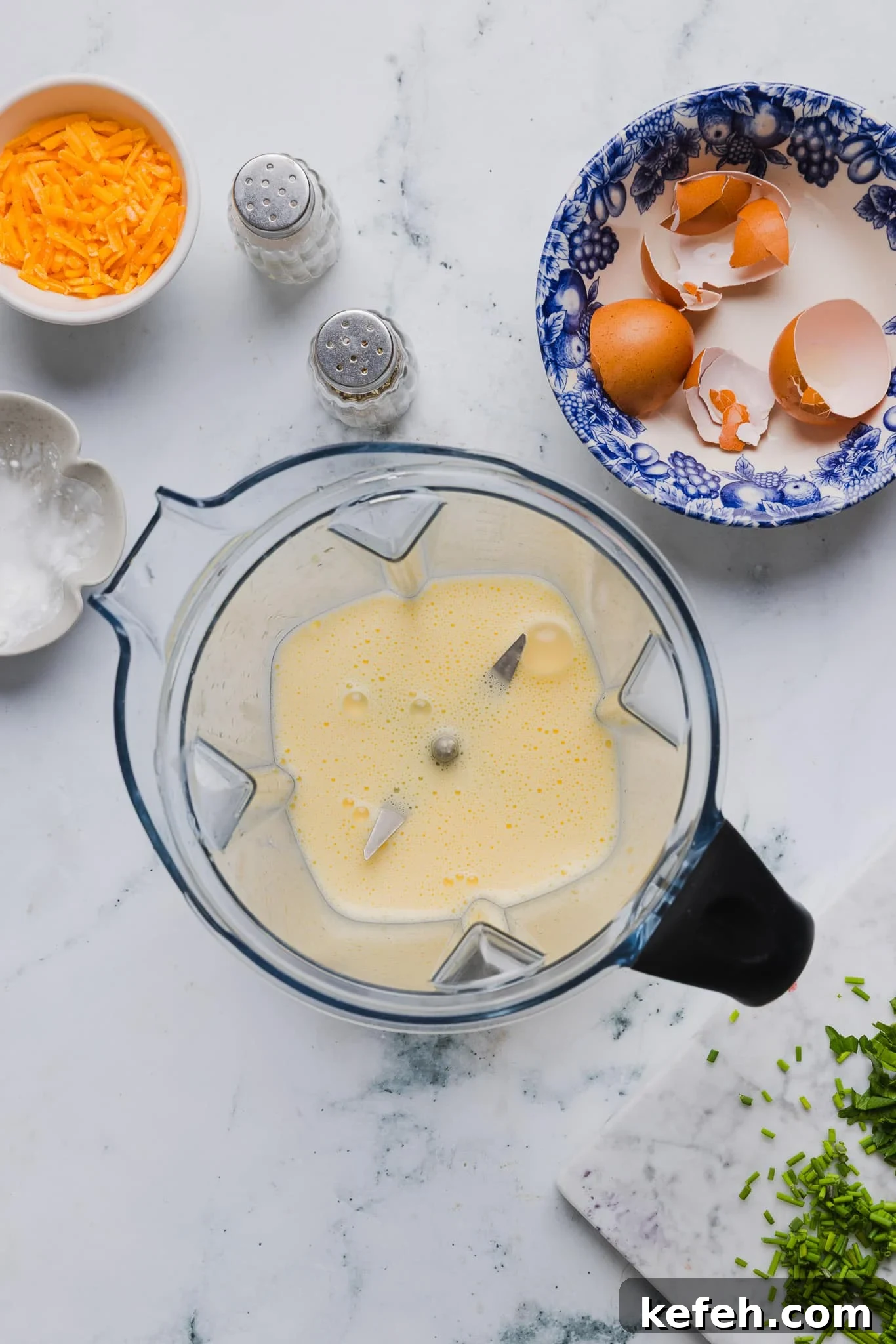 This easy cottage cheese omelette is loaded with creamy, salty cottage cheese and sharp cheddar. It's a protein powerhouse! Eggs, cottage cheese, and salt blended together (in a blender).