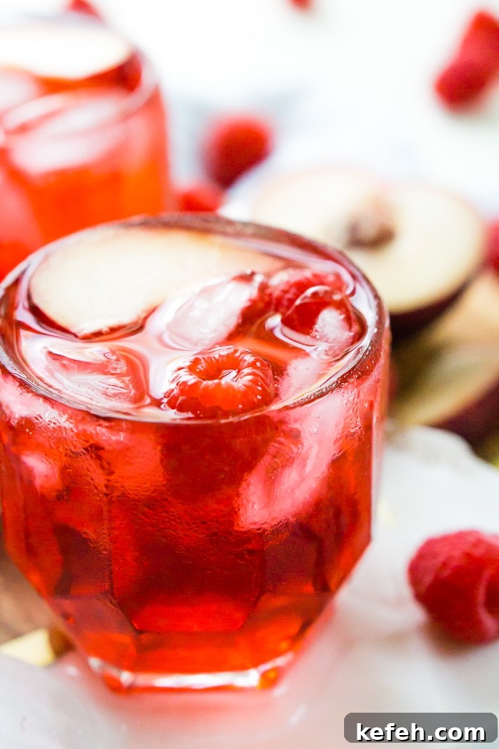 Easy Cocktail Recipes - Red Russian