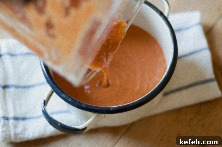 Blended roasted tomatoes for soup
