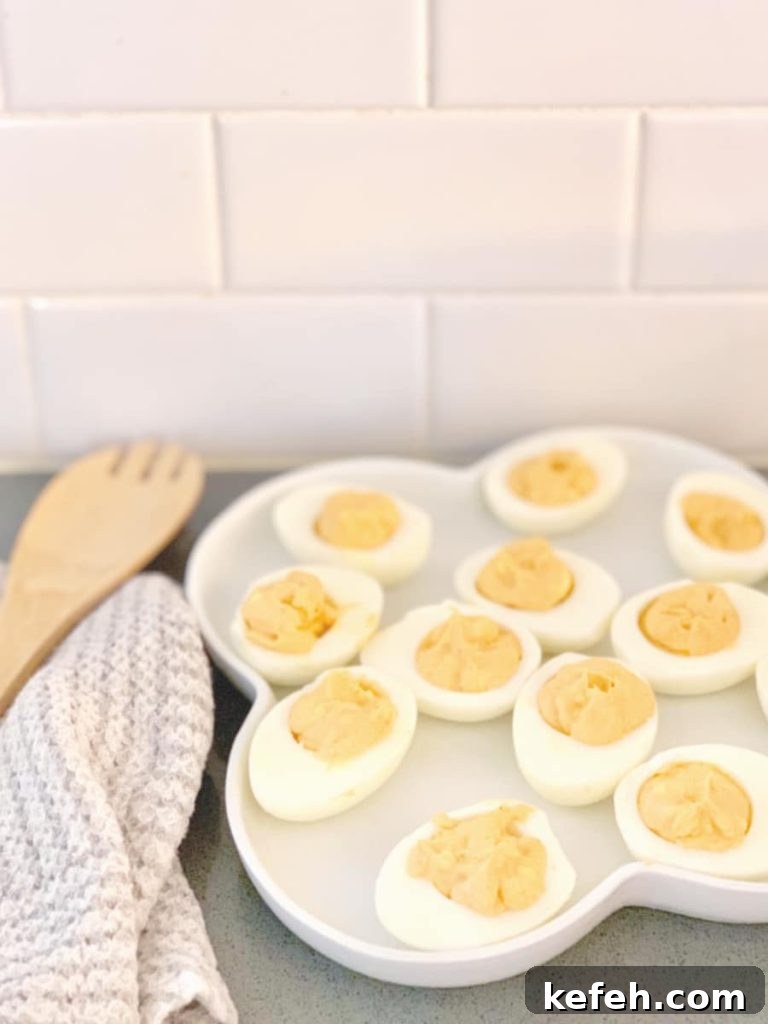 fill deviled eggs with buffalo mix