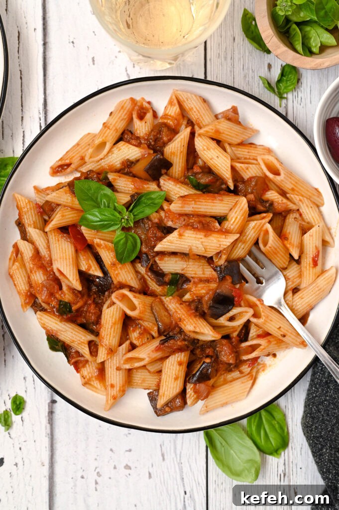 Eggplant tomato sauce with pasta is an easy and nutritious vegan meal!