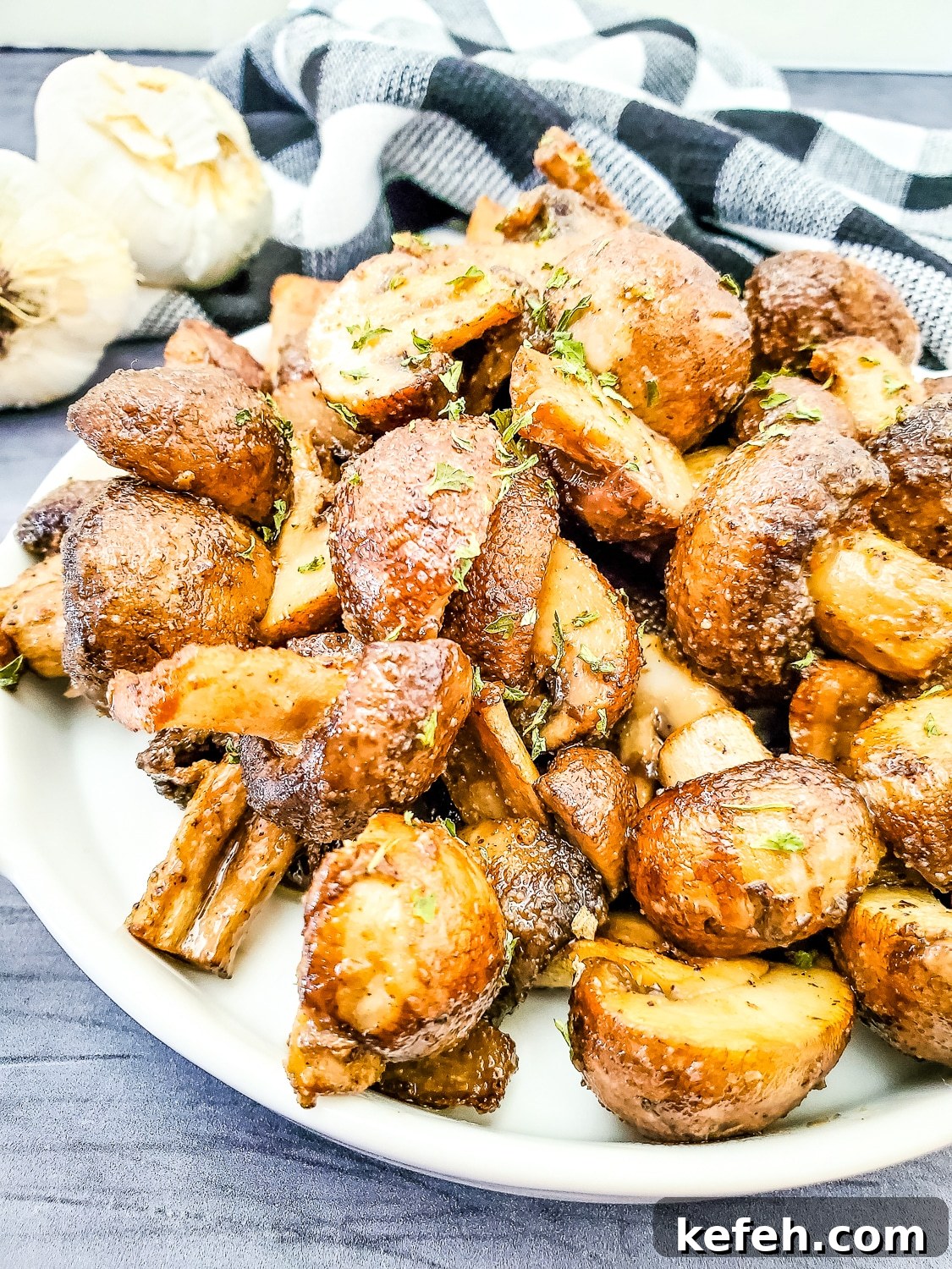 final photo of air fried mushrooms plated