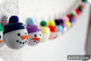 25+ New Christmas Advent Calendars to Try This Holiday Season 3 Snowman Advent Garland | 25+ MORE Christmas Advent Calendars