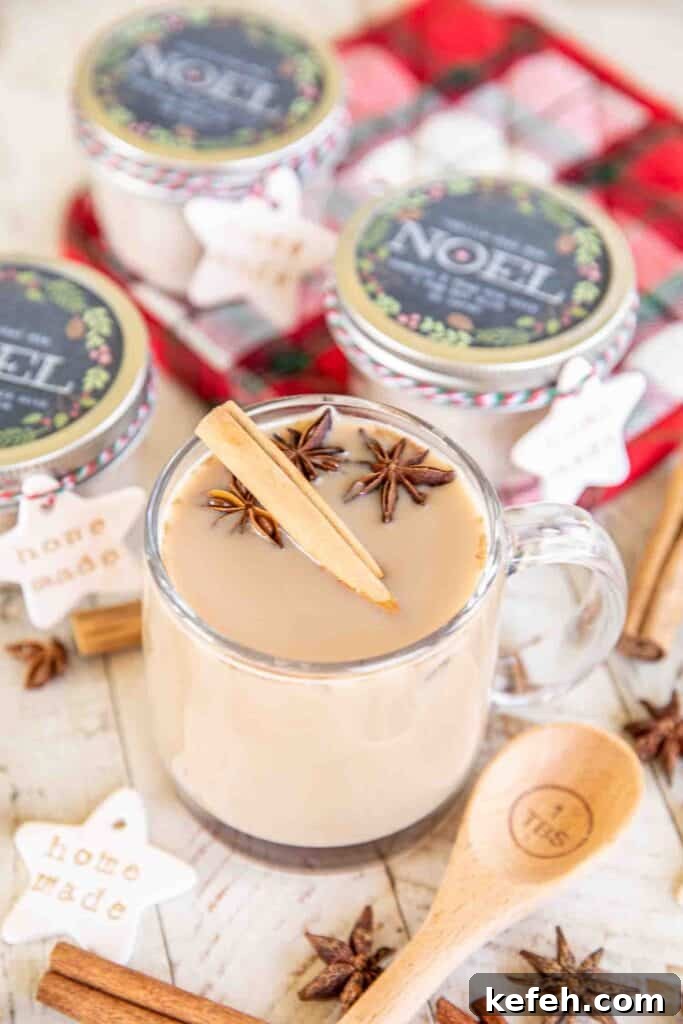 Creamy Vanilla Chai Mix Recipe & How to Make It at Home 4 vanilla chai drink in a glass
