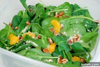 Spinach Salad with Cranberries, Mandarin Oranges and Pecans