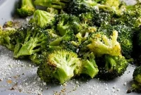 Oven-Roasted Garlic Parmesan Broccoli
