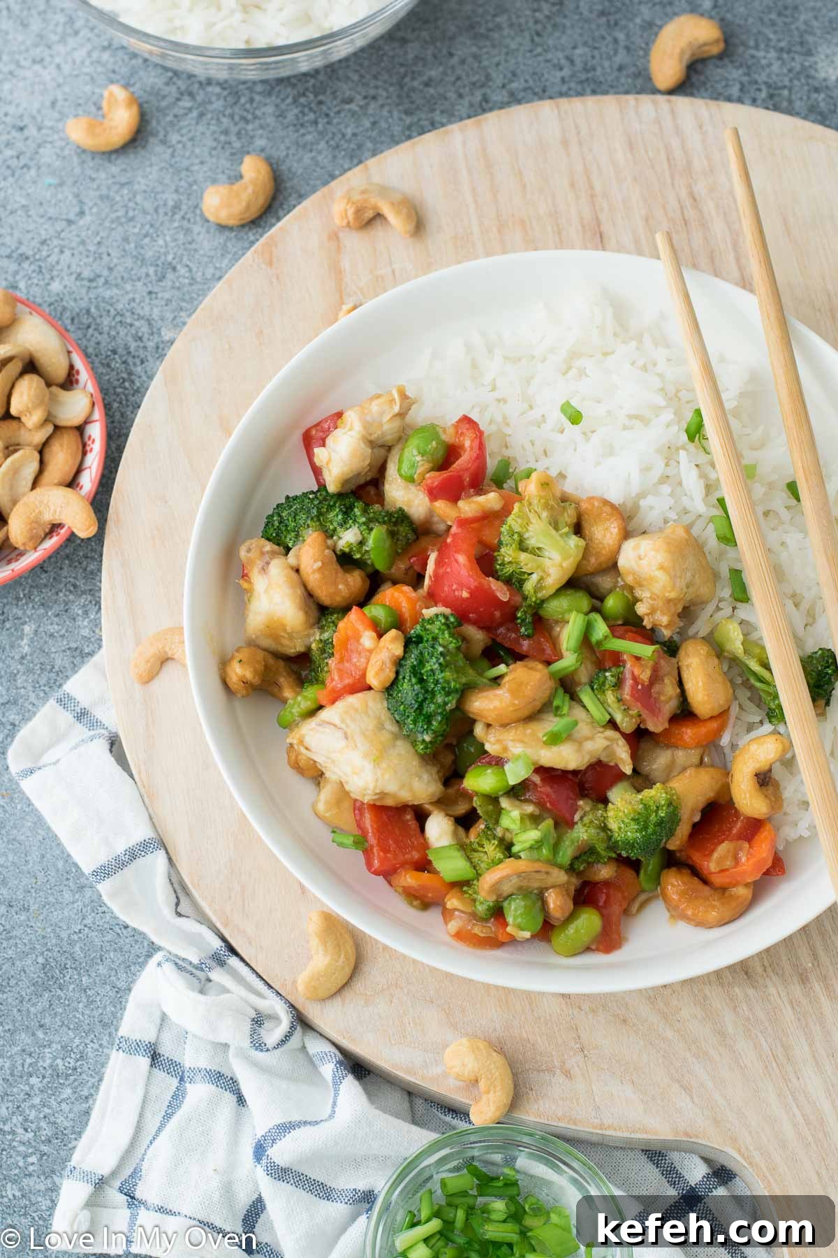 Cashew Chicken Stir-Fry with Garlic Sauce 6 easy cashew chicken